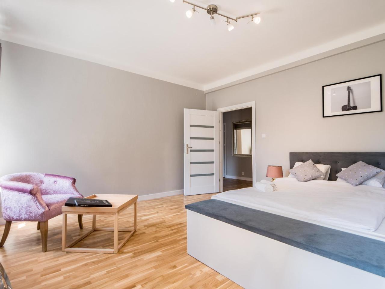 White Residence 4Rooms - City Center Warsaw Exterior photo